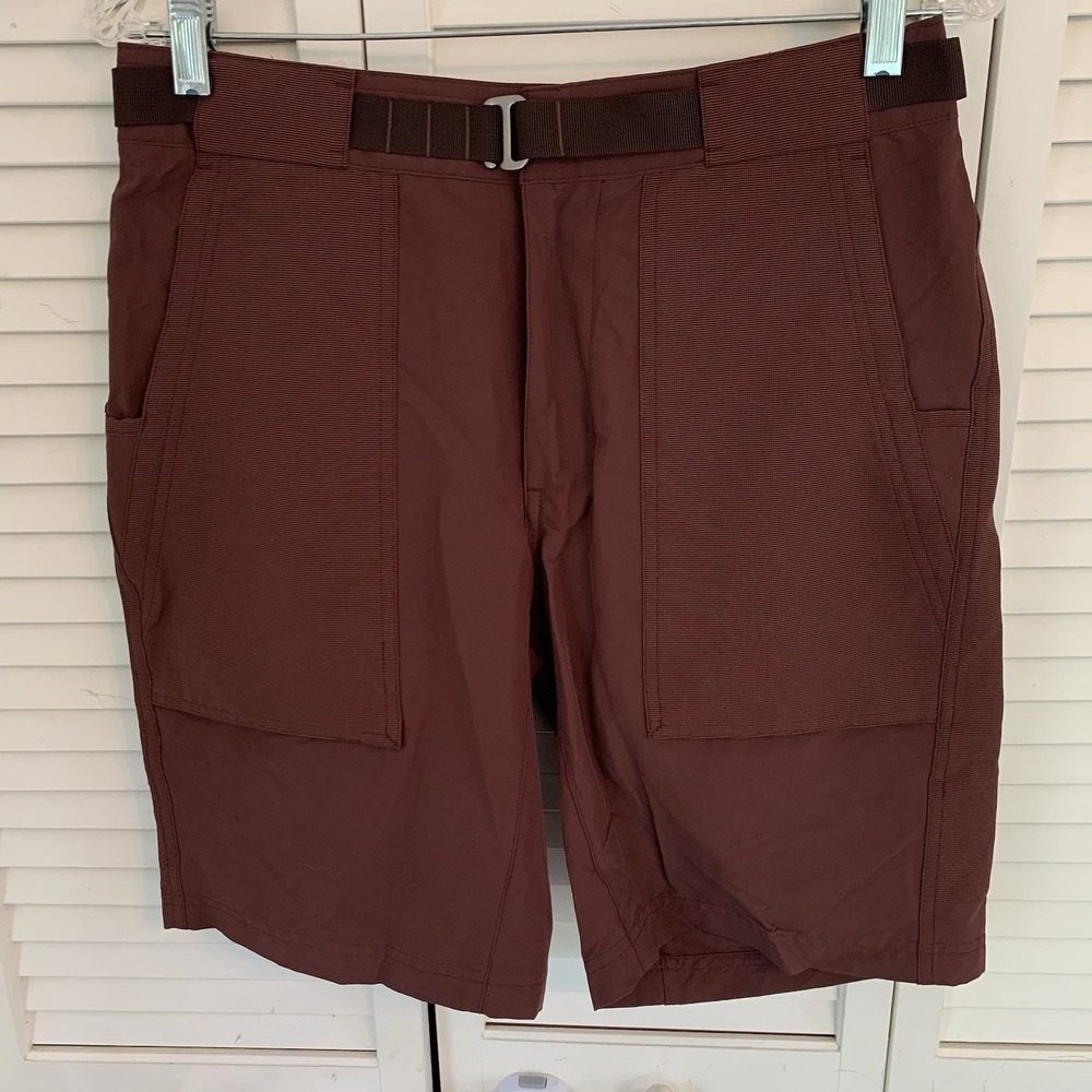 REI Co-op Hiking Shorts Mens 30 x 9" Burgundy Nylon Belt‎ Trail Outdoor Gorpcore